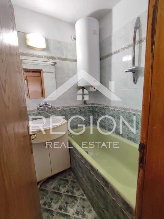 Дава се под наем Четиристаен апартамент в Варна, Погреби - 103 кв.м за 357 € - Снимка #10