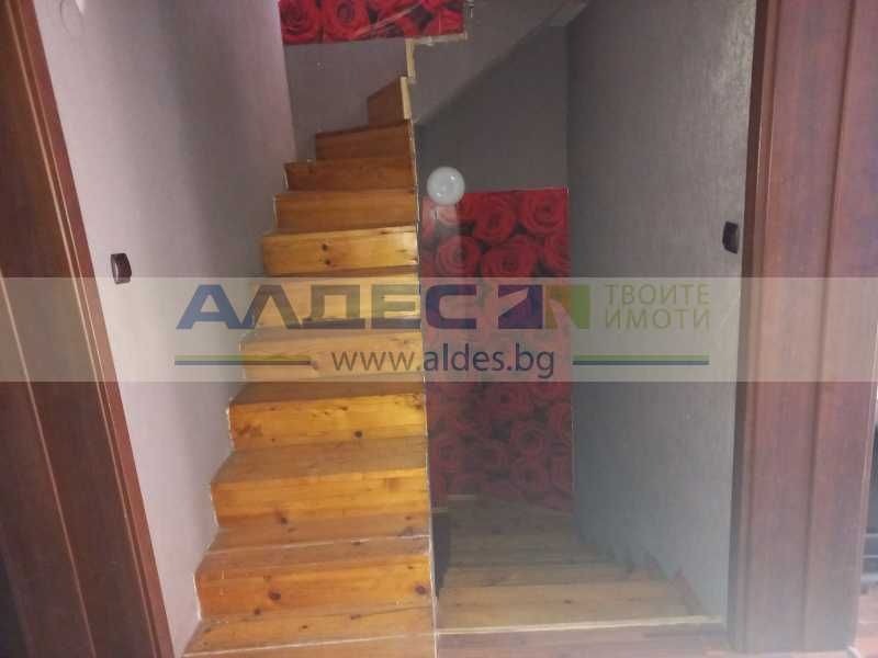 Еднофамилна къща в Банкя!