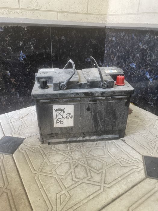 trakcer 2 akumlyator