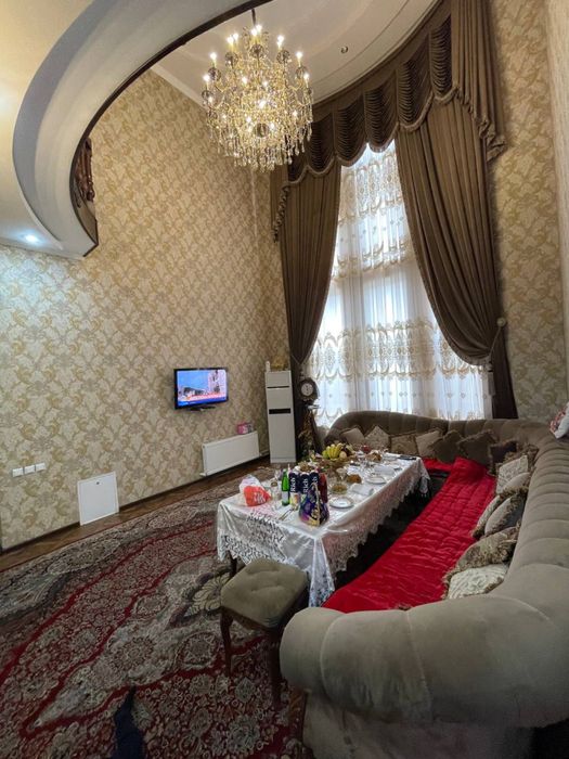 Продаётся дом в центре города