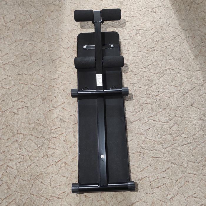 Лежанка коремни преси