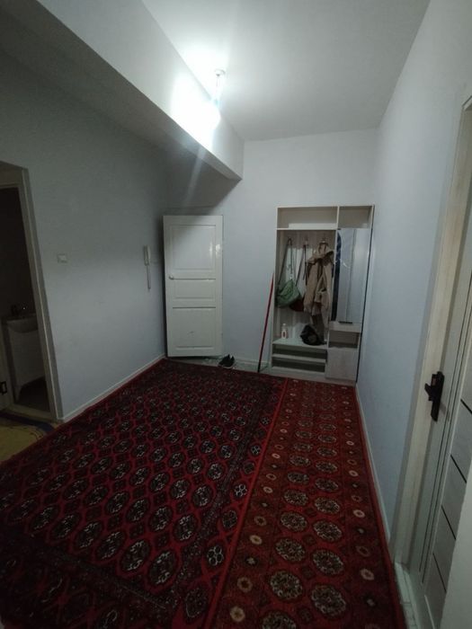 Продам квартиру сергели 8а  3/2/9 76500&