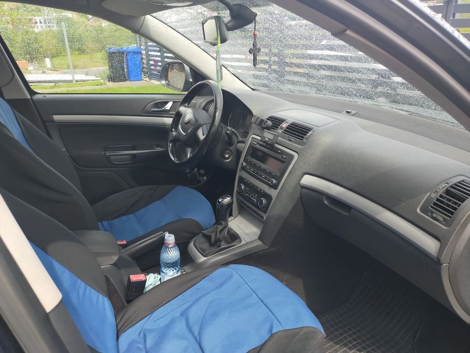 SKODA Octavia 2012 — imagine 4