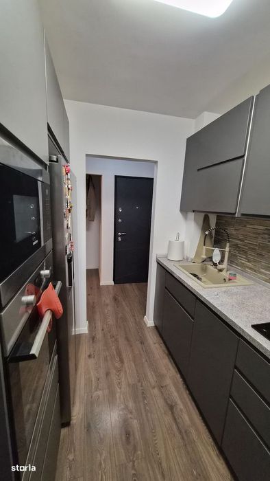 Apartament 3 camere - 150m Metrou Titan - 70 mp - renovat