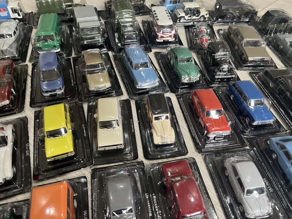 СРОЧНО продаются модели машин 1:43