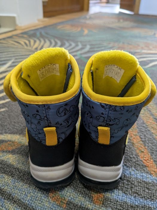 Cizme impermeabile Geox, mărimea 22