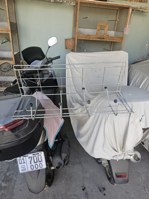 Вешалка железная новая