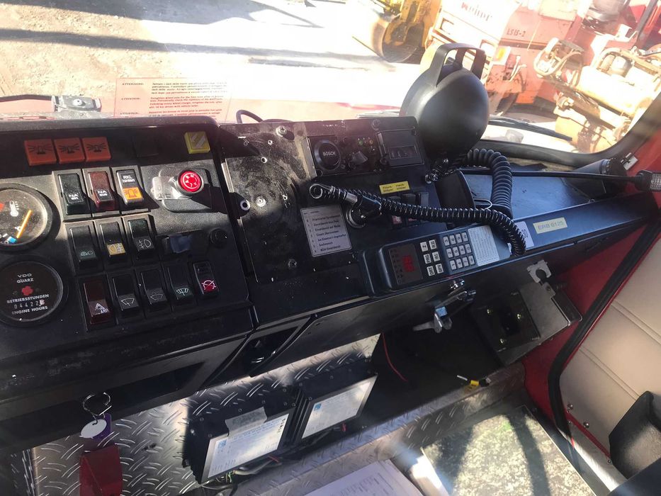 Autoutilitară stingere incendii MAGIRUS DLK 23-12 cu scară