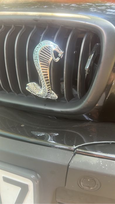 Значок новый BMW