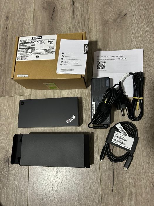 Thinkpad nou Universal USB C Deck Lenovo