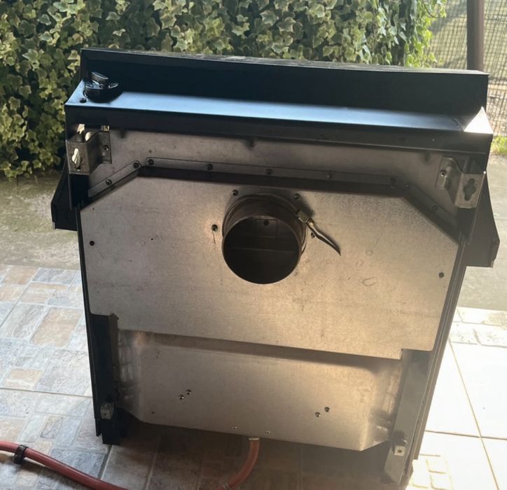 Gas fireplace