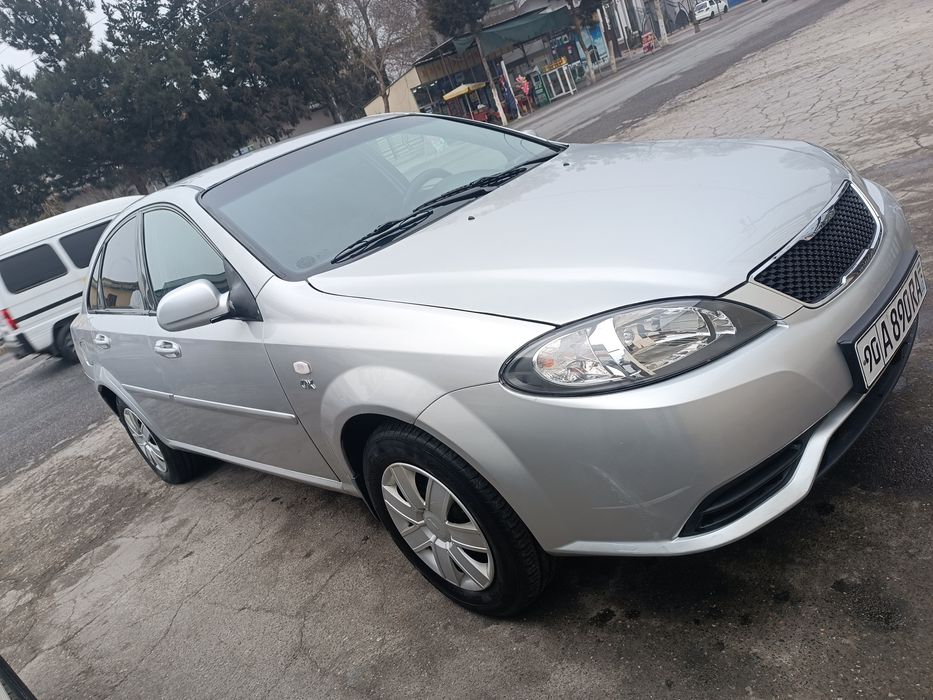 Lasetti jentra qilingan