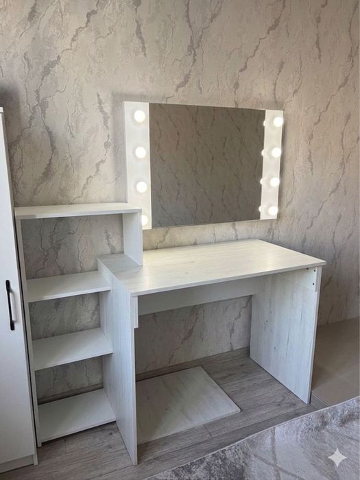 Туалетный стол!!