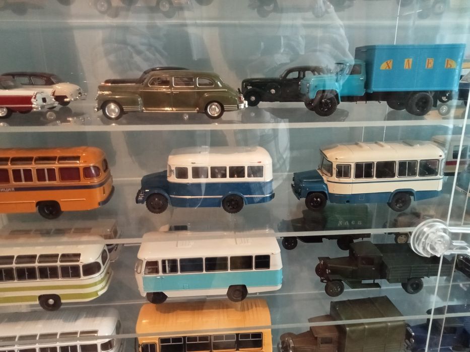 Авто-модели 1:43