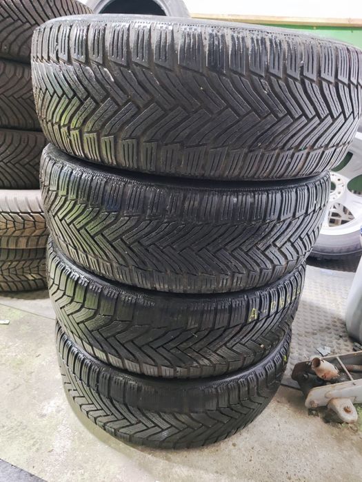 4 бр зимни 225/55/17 Michelin