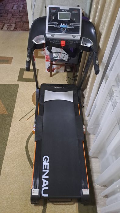 Беговая дорожка Genau evolution m800