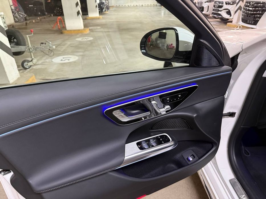Mercedes Benz W214 E220D
