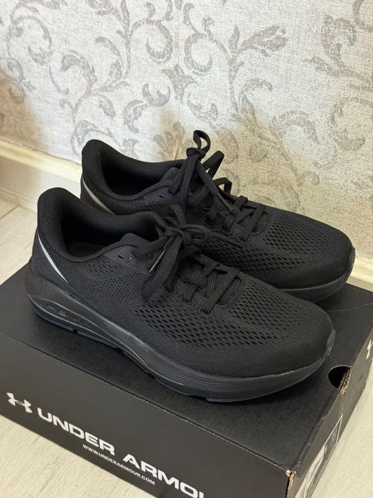 Кроссовки Under Armour