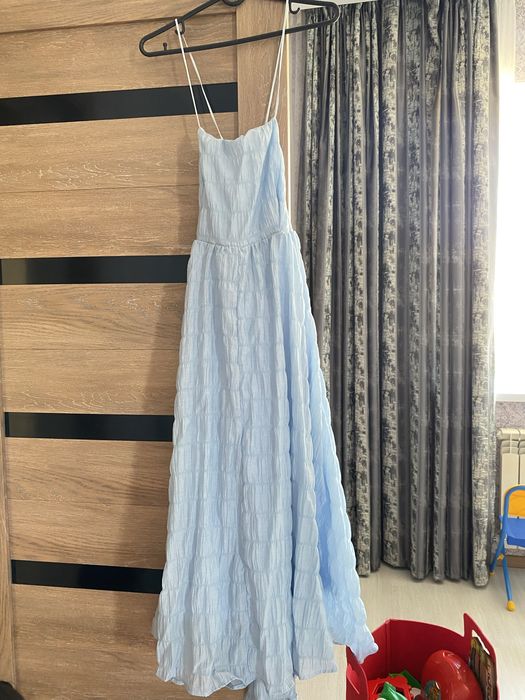 Продам новое платье