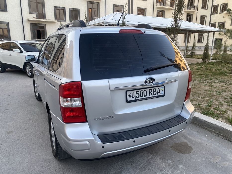 Срочно кия карневал сотилади скидка