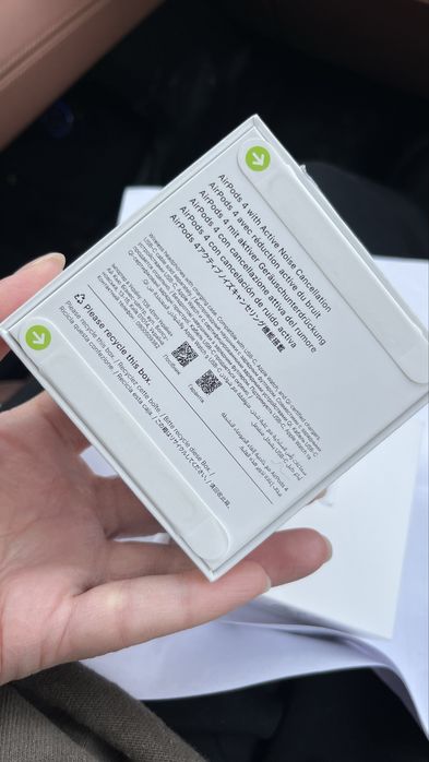 Продам airpods 4.