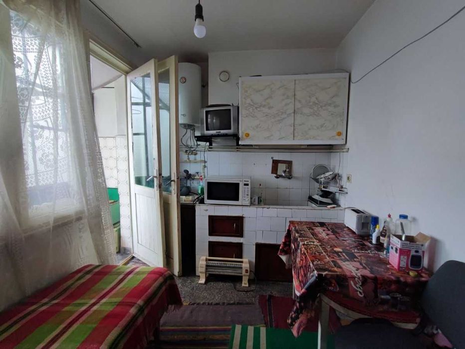 Продава се Двустаен апартамент в Велико Търново, Център - 42 кв.м за 1453 €/кв.м - Снимка #3