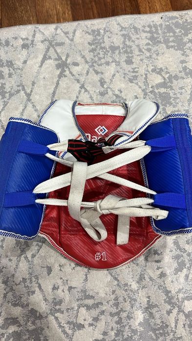 Продам амуницию тхэквондо