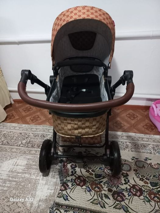 Продам детскую коляску