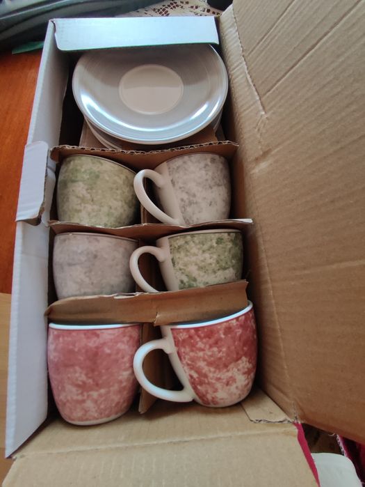 Чисто нов в кутия сервиз за кафе Tognana