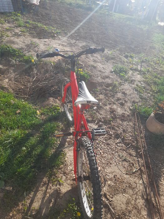 Vind bicicleta pentru copii