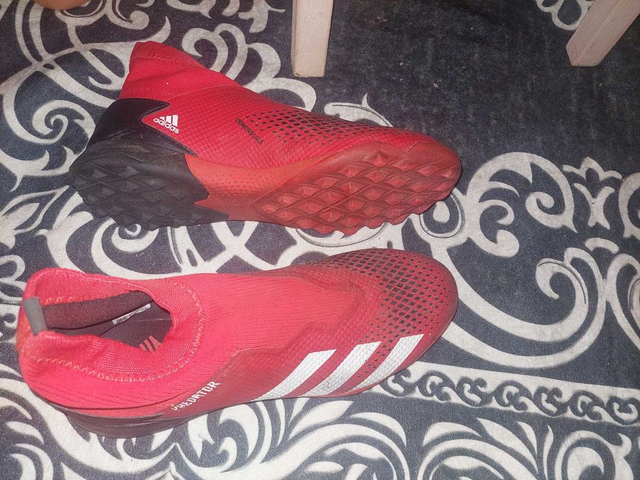 Футбони обувки (стоножки)