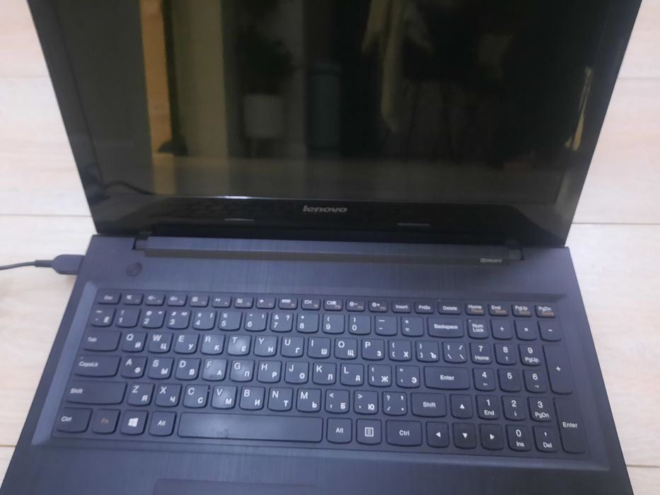 Noutbuk Lenovo g50-70