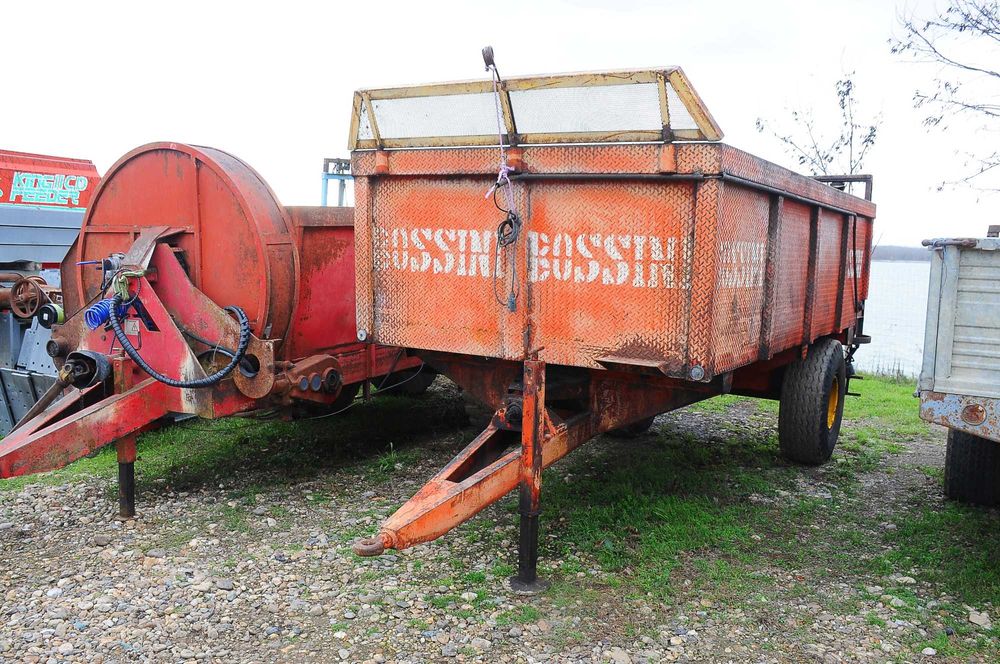 MIG remorca imprastiat gunoi 5, 7, 10 tone, imprastiere laterala/spate