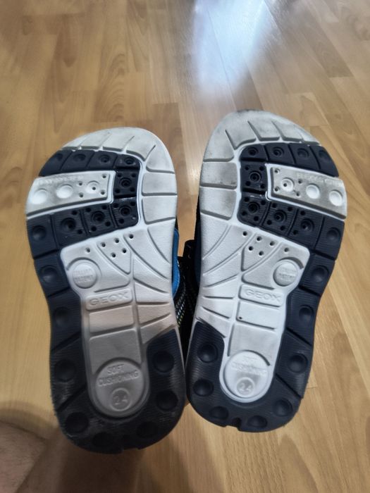 Sandale copii Geox in stare foarte buna ,m.24 ,preț 60 lei