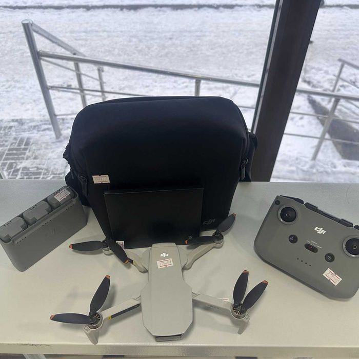 C32/ Квадрокоптер DJI MINI 2 COMBO/ sk144428