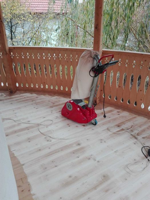 inchiriez masina raschetat parchet