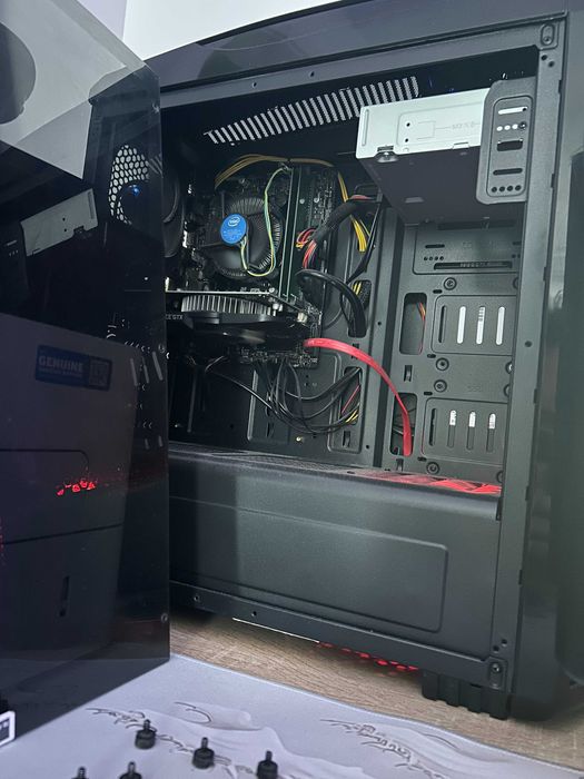 PC GAMING Intel Core i5-9400F / GTX 1650 4GB / Dual Channel 16GB RAM