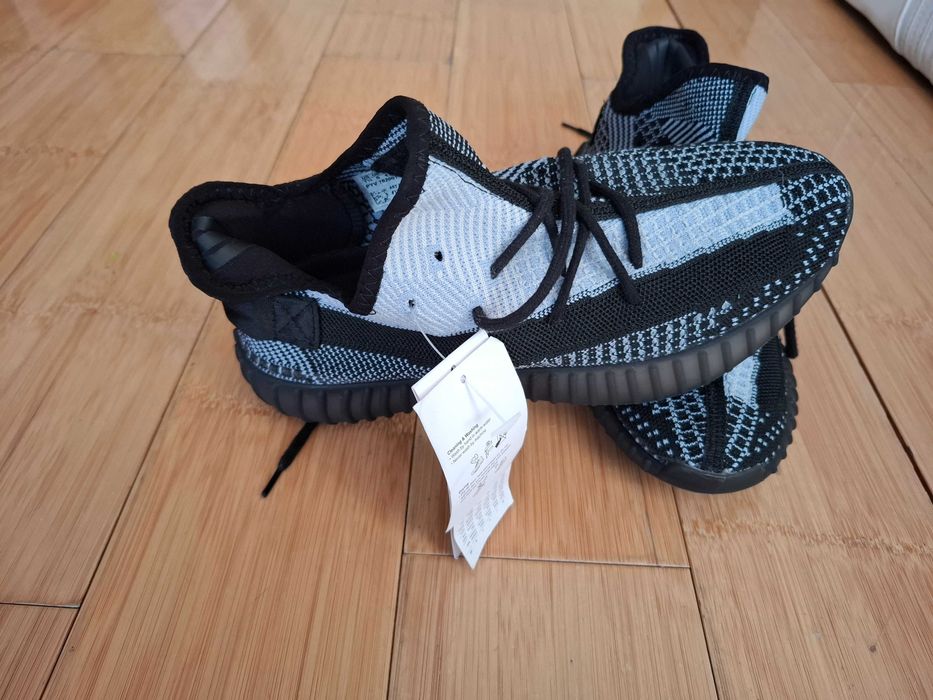 Adidasi Adidas Yeezy