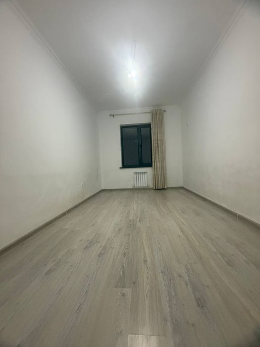 Kvartira sotiladi srochniy