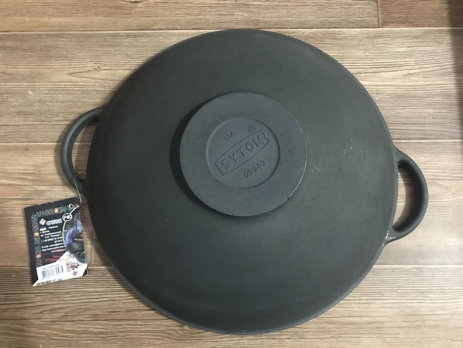 Чугунные сковороды и казаны