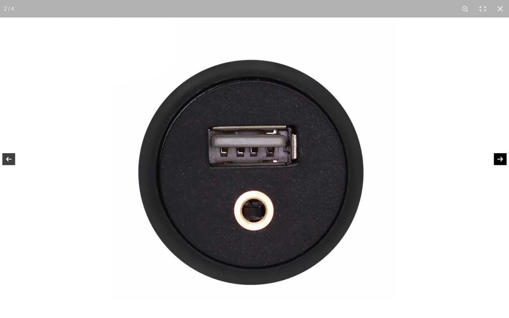 USB AUX букса с кабел за кола