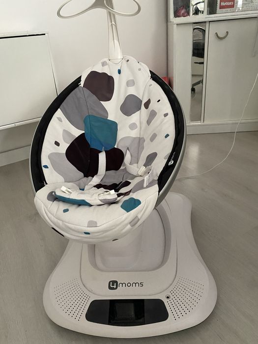 Leagan electric -balansoar bebelusi 4Moms