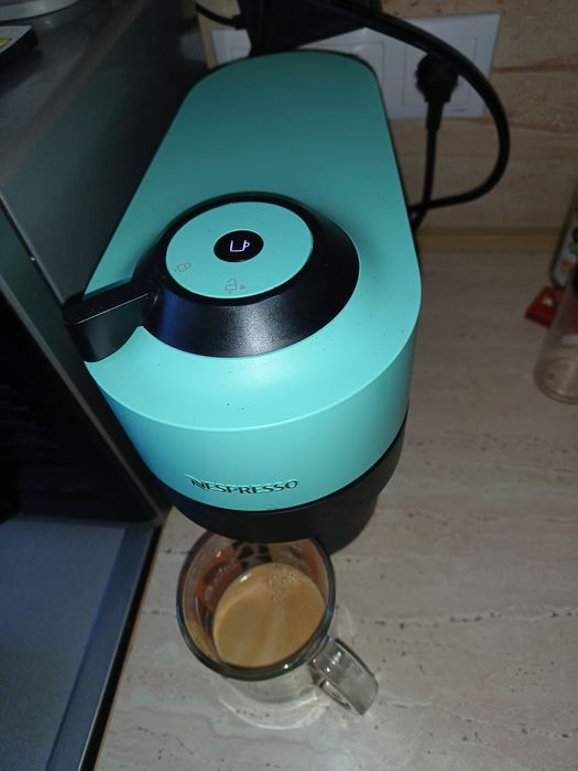 Aparat cafea cu capsule Nespresso Vertuo in Garanție