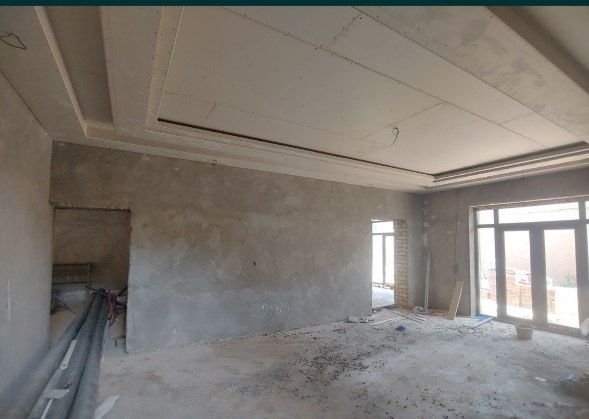 Учкахрамон постидан 6 км хожи ота махалла ховлини ярми сотилади