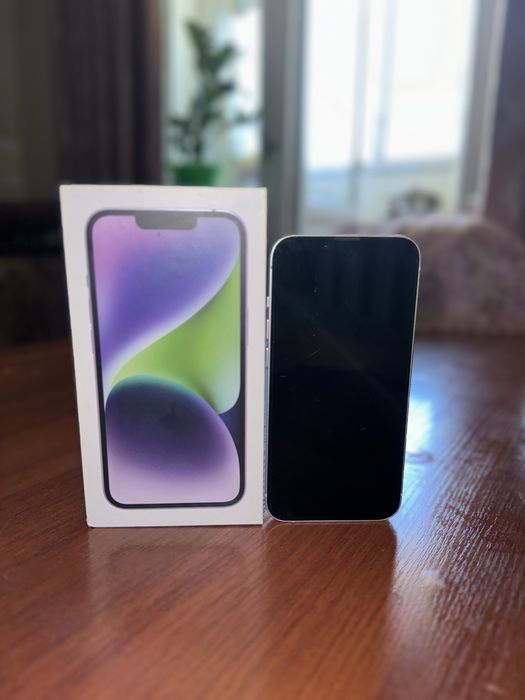 iPhone 14, Асель Азимхан