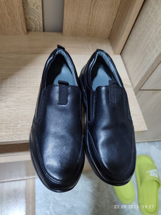 Продам кожаную обувь