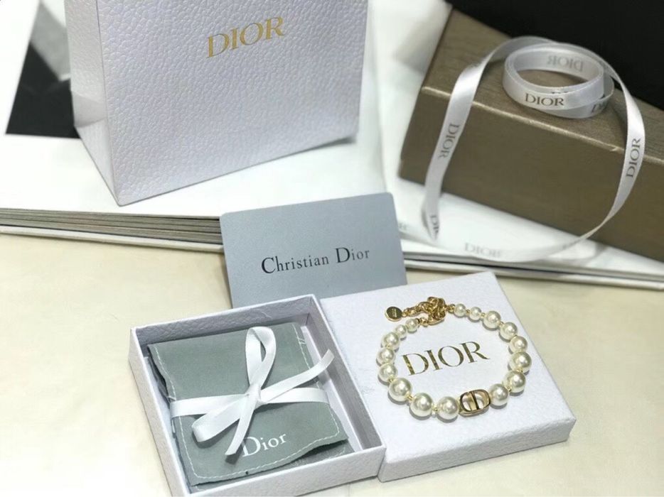 Bratara Dior 30 Montaigne Faux Pearl Gold Tone !