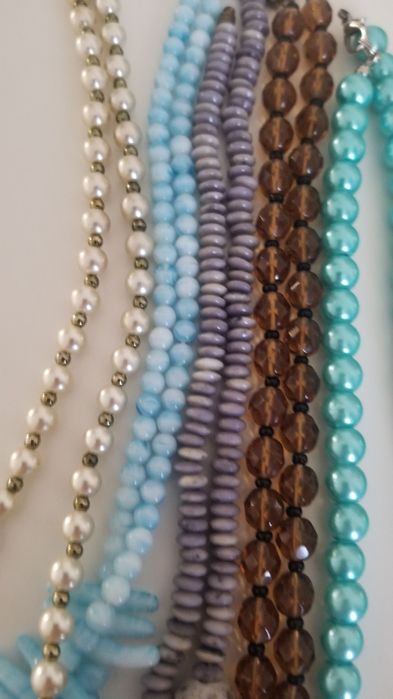 Бусы из натуральных камней