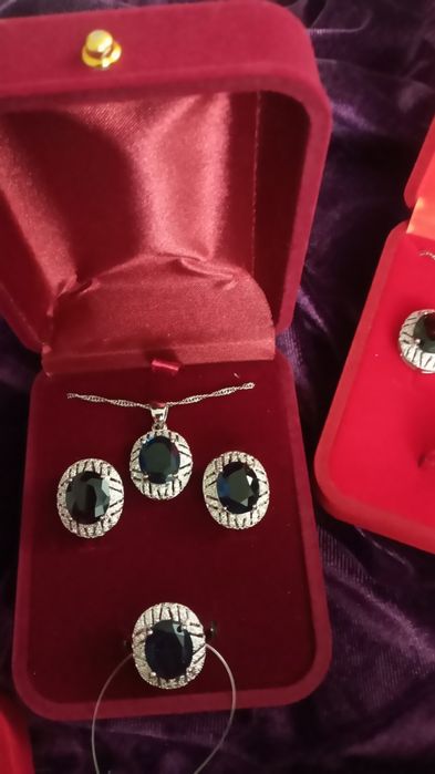 Серебрянные украшение