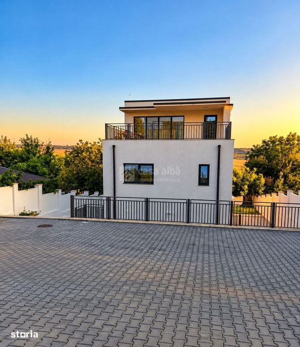 Popas Pacurari - duplex modern de inchiriat, D+P+E, terasa, parcare